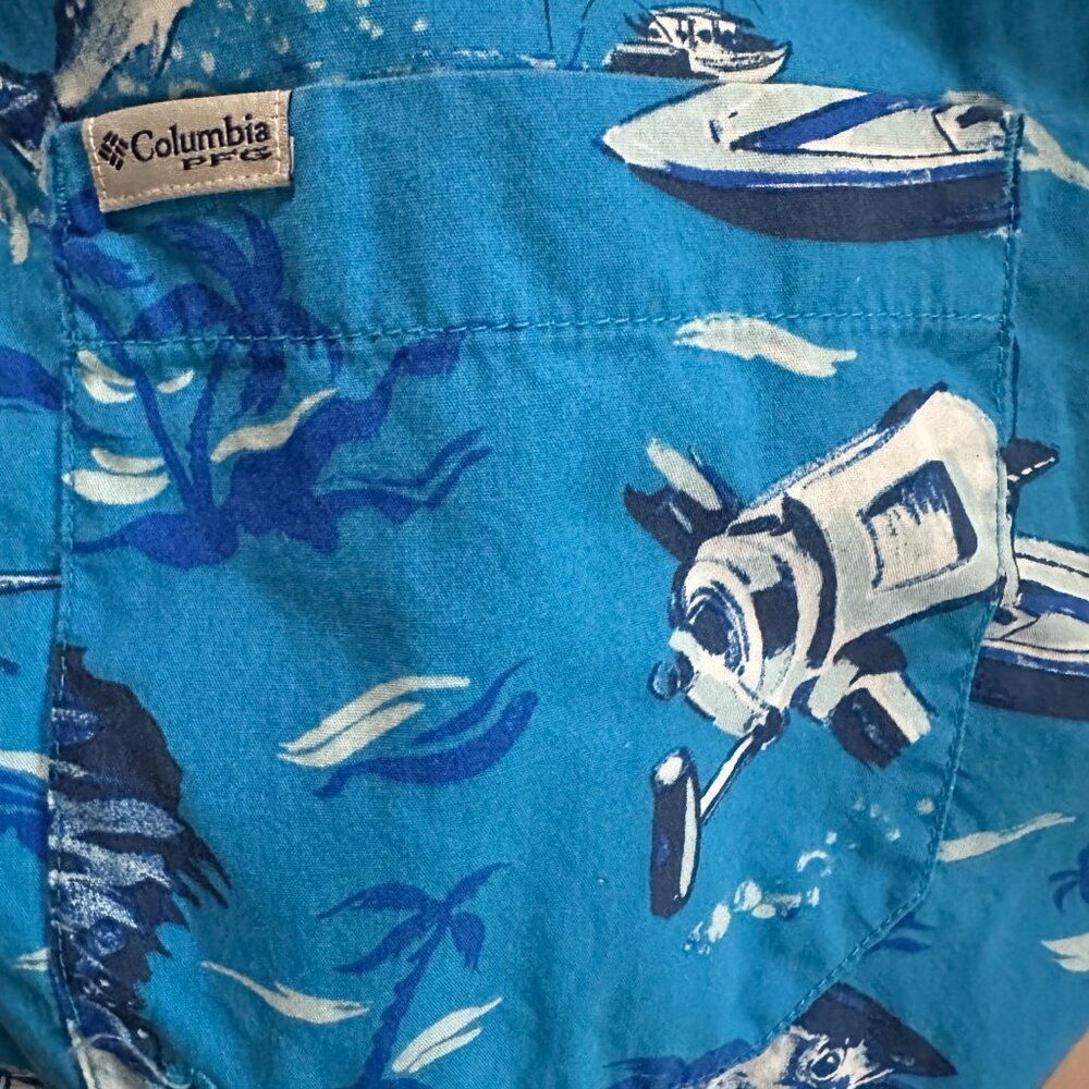 Columbia PFG Tuna Swordfish Fishing Design Men's Blue Hawaiian Shirt Large - Picture 4 of 6